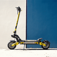 Load image into Gallery viewer, DiroDi Kaiser X3600 Electric Scooter

